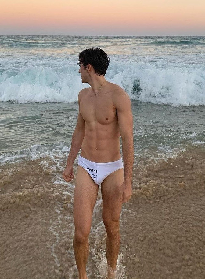 Jeune européen à Amiens rencontre-Gay-Amiens