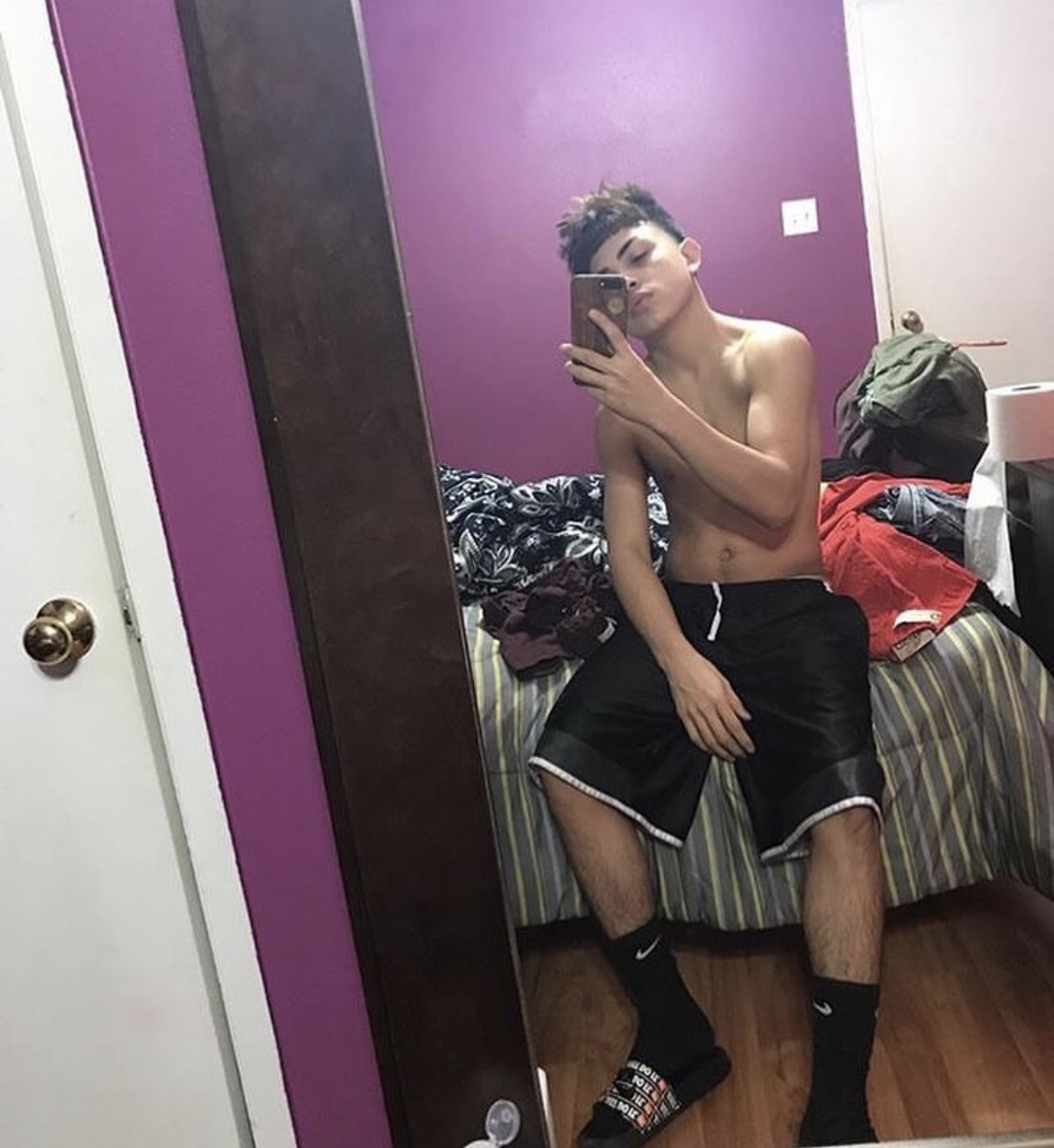 Envie d’une nuit torride à Amiens ? rencontre-Gay-Amiens