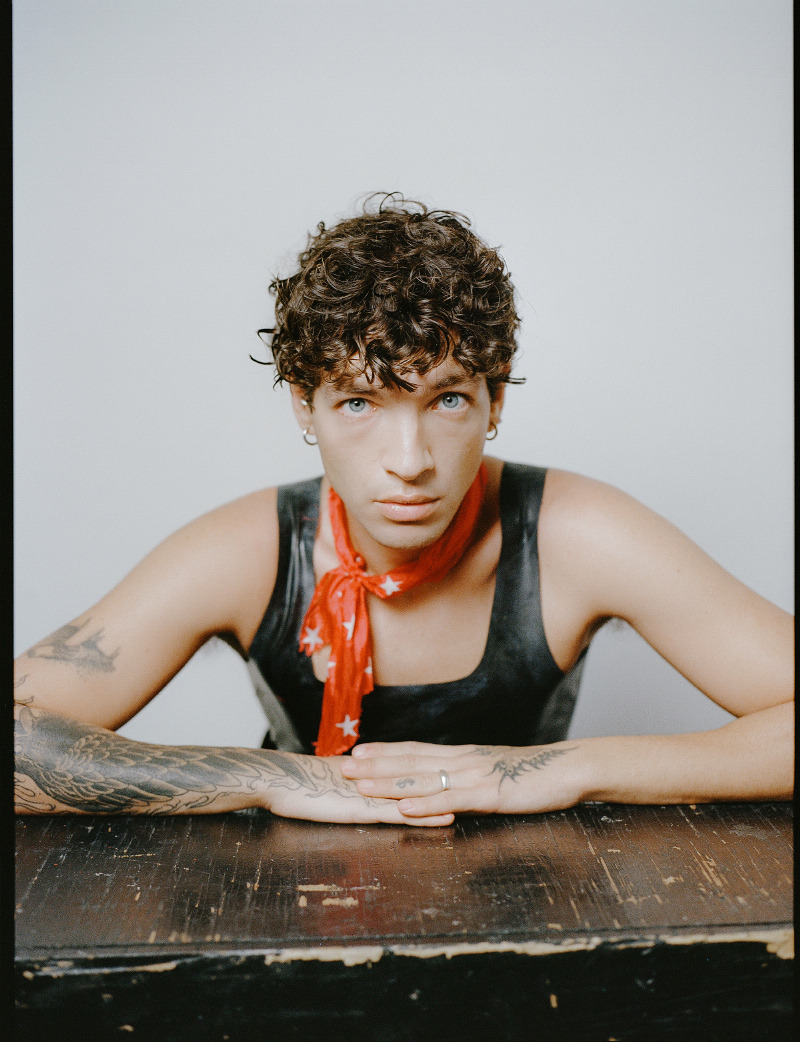 À Asnières-sur-Seine, découvre cette aventure intense avec un compagnon unique rencontre-Gay-Asnières-sur-Seine