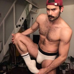 Damien - rencontre-gay-aix-les-bains-N6ok