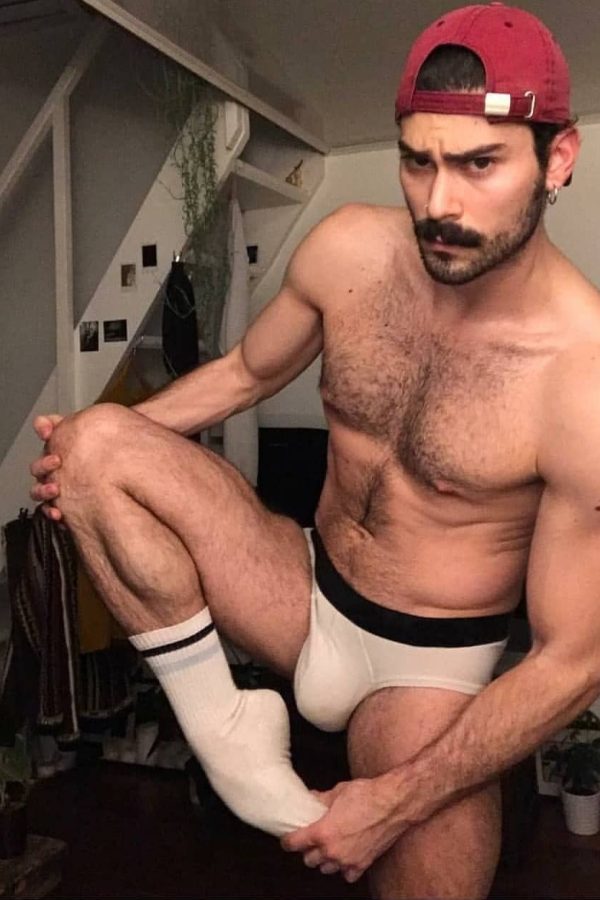 Cherche compagnon pour escapades sans lendemain rencontre-gay-aix-les-bains-N6ok