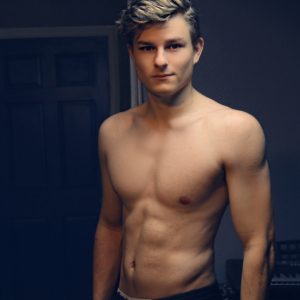 Mathys - rencontre-gay-bagneres-de-bigorre-5o9t