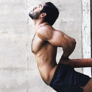 Julien - rencontre-gay-courbevoie-FytU