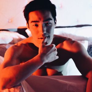 Kenzo - rencontre-Gay-Saint-Flour