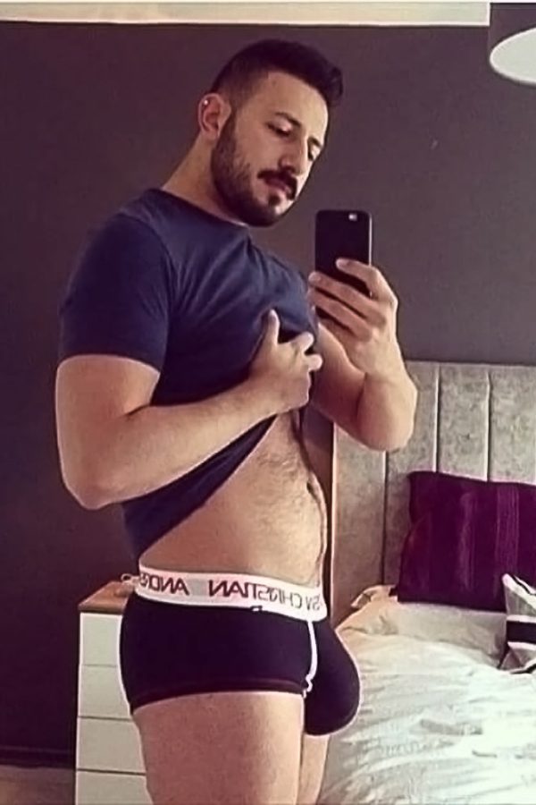 Dominé vulgaire cherche Tyran pour sessions hardcore rencontre-gay-montbrison-a5dn