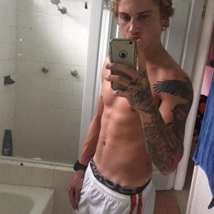 Thibaut - rencontre-Gay-Mérignac