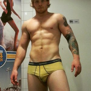 Chaud hier soir 🔥 Jérémy - rencontre-Gay-Villeneuve-d'Ascq