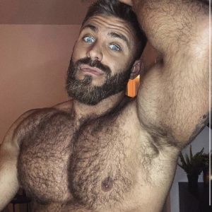 Envie d’un mec pas comme les autres ce soir à Vannes Yoann - rencontre-Daddy-Vannes