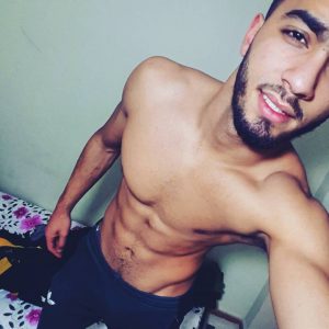 Appel urgent pour un mec las du pain recouvert Khadir - rencontre-Gay-Belfort