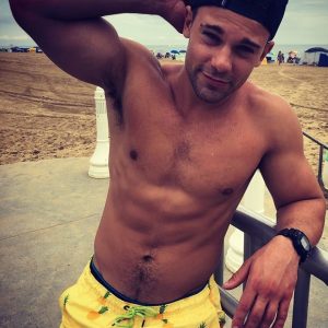 Casaux mais toujours chaud au point A Guillermo - rencontre-Gay-Mantes-la-Jolie