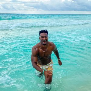 Besoin d’un moment à deux pour bronzer Renaud - rencontre-Naturiste-Salon-de-Provence