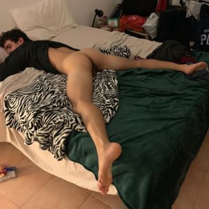 Ludo 32 ans graphiste qui n’aime pas les appels dans le désert Loïc - rencontre-Gay-Grenoble