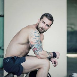 Vite, j’ai besoin de chaleur ! Kylian - rencontre-Gay-Lyon