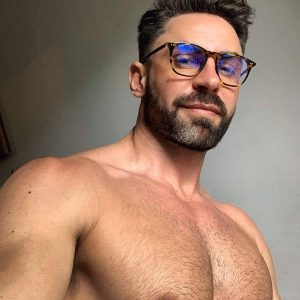 Romain - rencontre-Daddy-Chartres